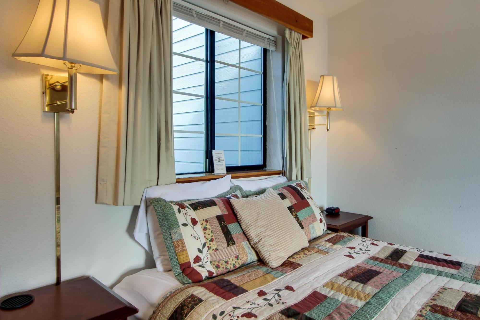 Ocean Cove Inn Yachats Bagian luar foto