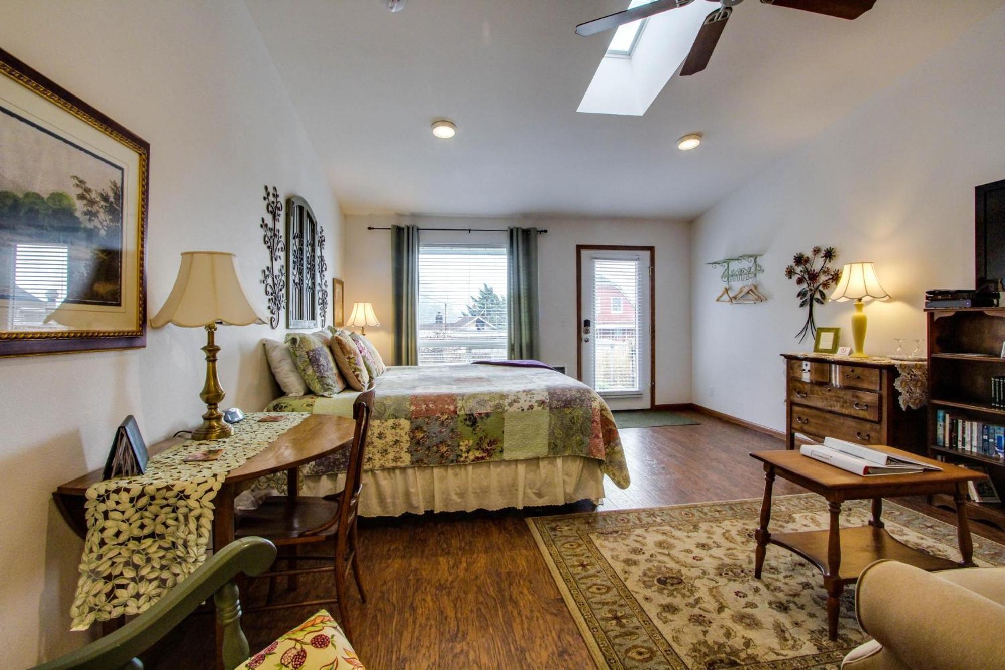 Ocean Cove Inn Yachats Bagian luar foto