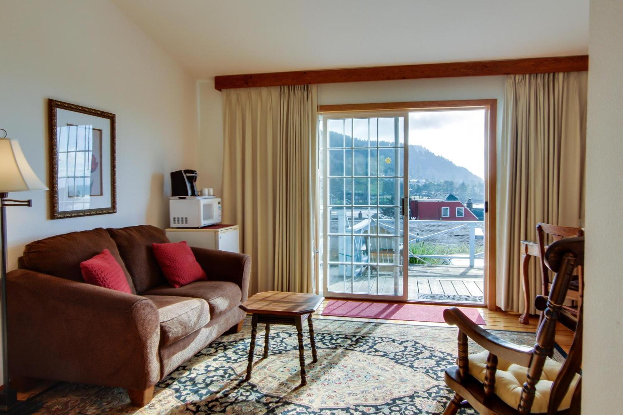 Ocean Cove Inn Yachats Bagian luar foto
