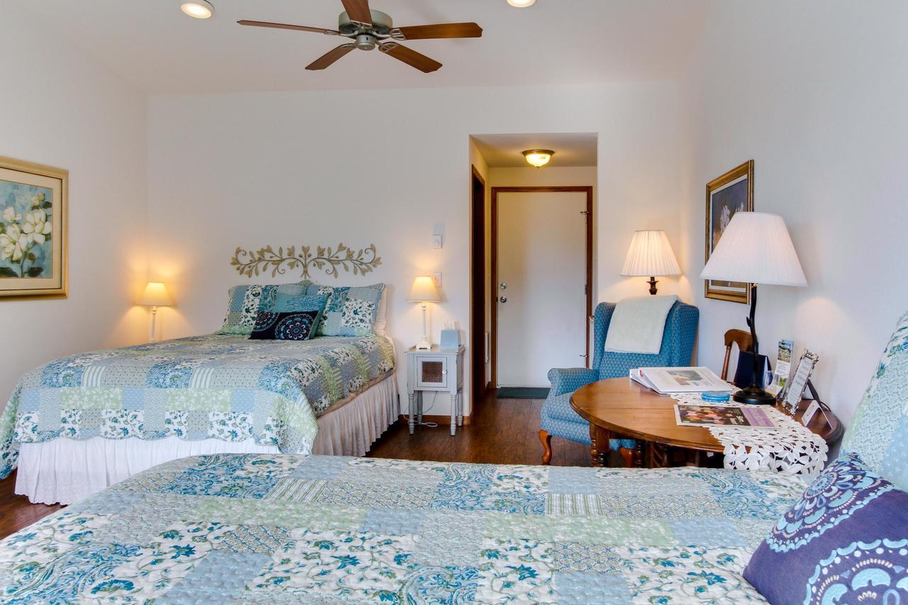 Ocean Cove Inn Yachats Bagian luar foto
