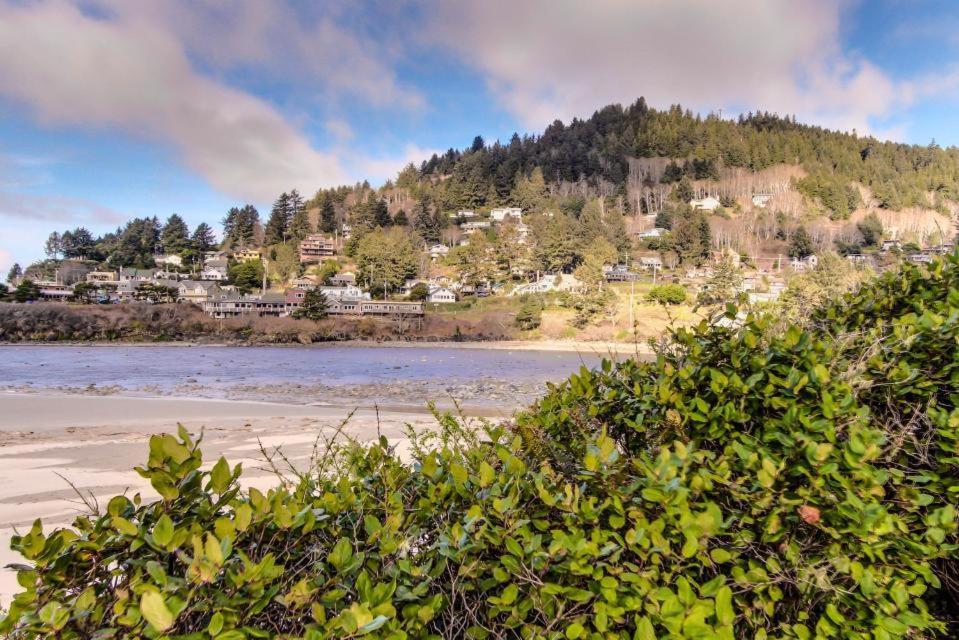 Ocean Cove Inn Yachats Bagian luar foto